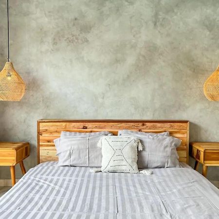 Island Boy Guest House Canggu  Exterior photo