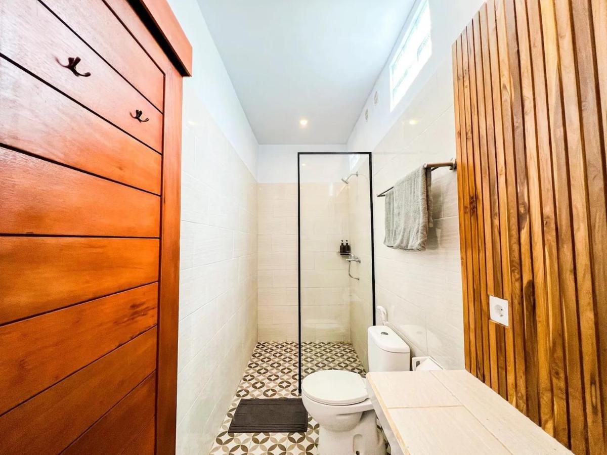 Island Boy Guest House Canggu  Exterior photo